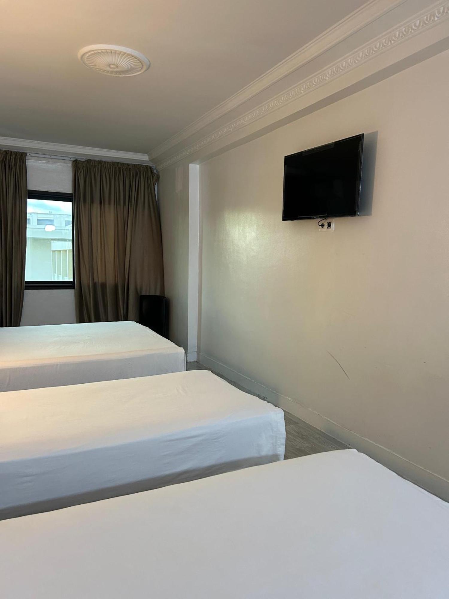 Hotel Crystal Boulevard Double